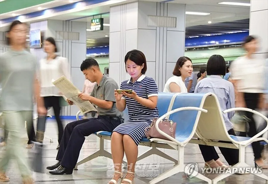 image.png 새롭게 리모델링 했다는 평양의 지하철 ㄷㄷㄷ;;